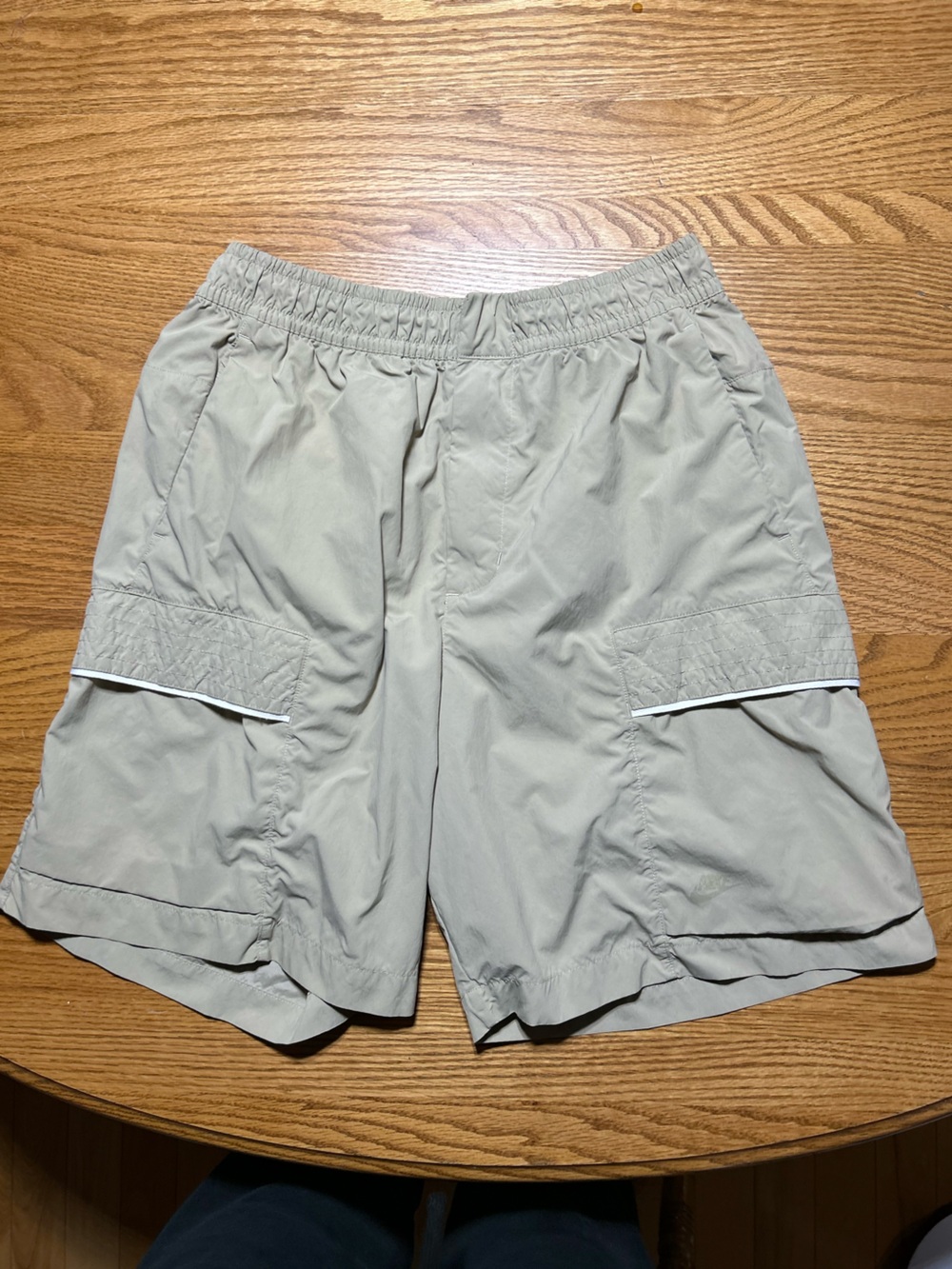 Men’s Nike Sportswear Tech Utility/Cargo Shorts Tan Size Medium